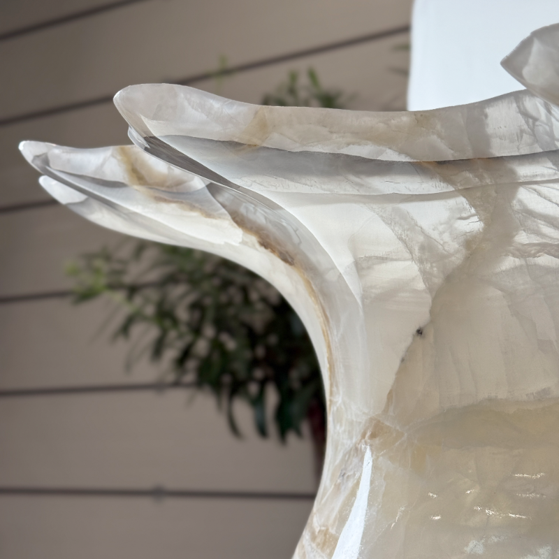 Onyx bowl 560 × 350 × 510 mm