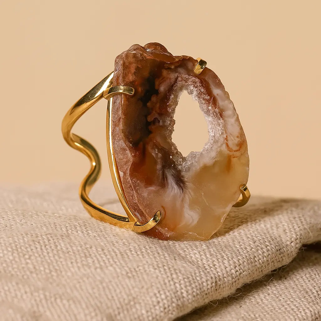 Agate Geode Slice Arc And Wire Ring (Gold) Sylvia Crystals Sp. z o.o.