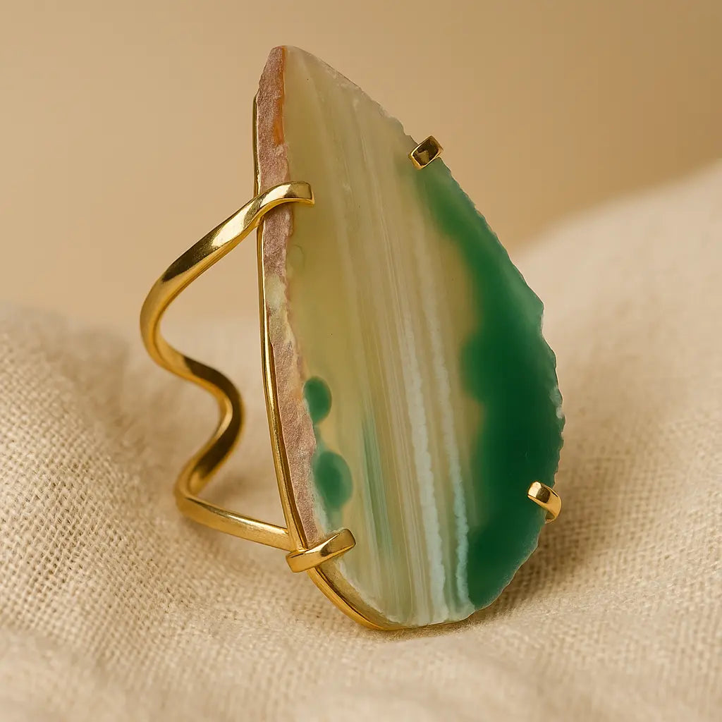 Agate Slice Arc And Wire Ring (Gold) Sylvia Crystals Sp. z o.o.