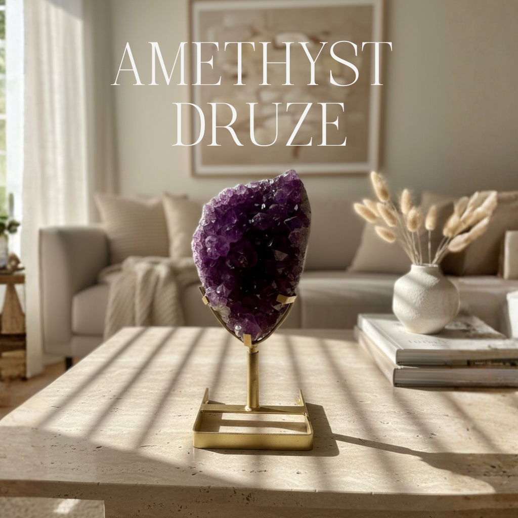 Velika polirana ametistna druza na metalnom postolju