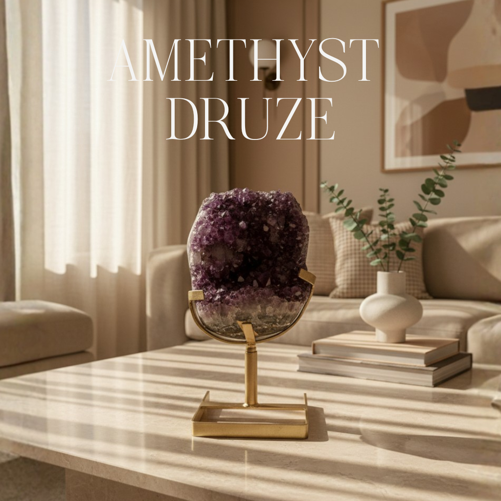 Velika polirana ametistna druza na metalnom postolju