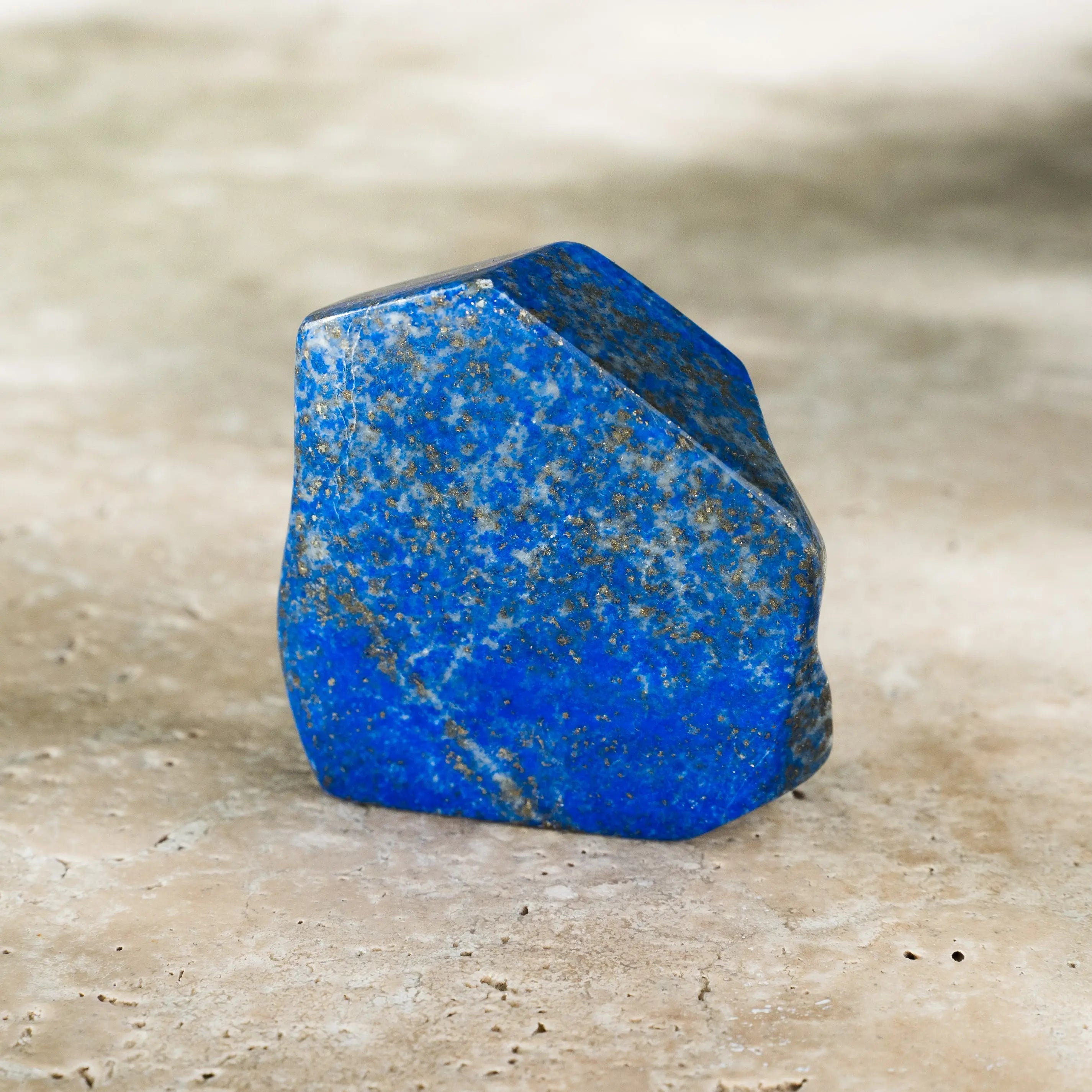 Lapis Lazuri Free Form Sylvia Crystals Sp. z o.o.