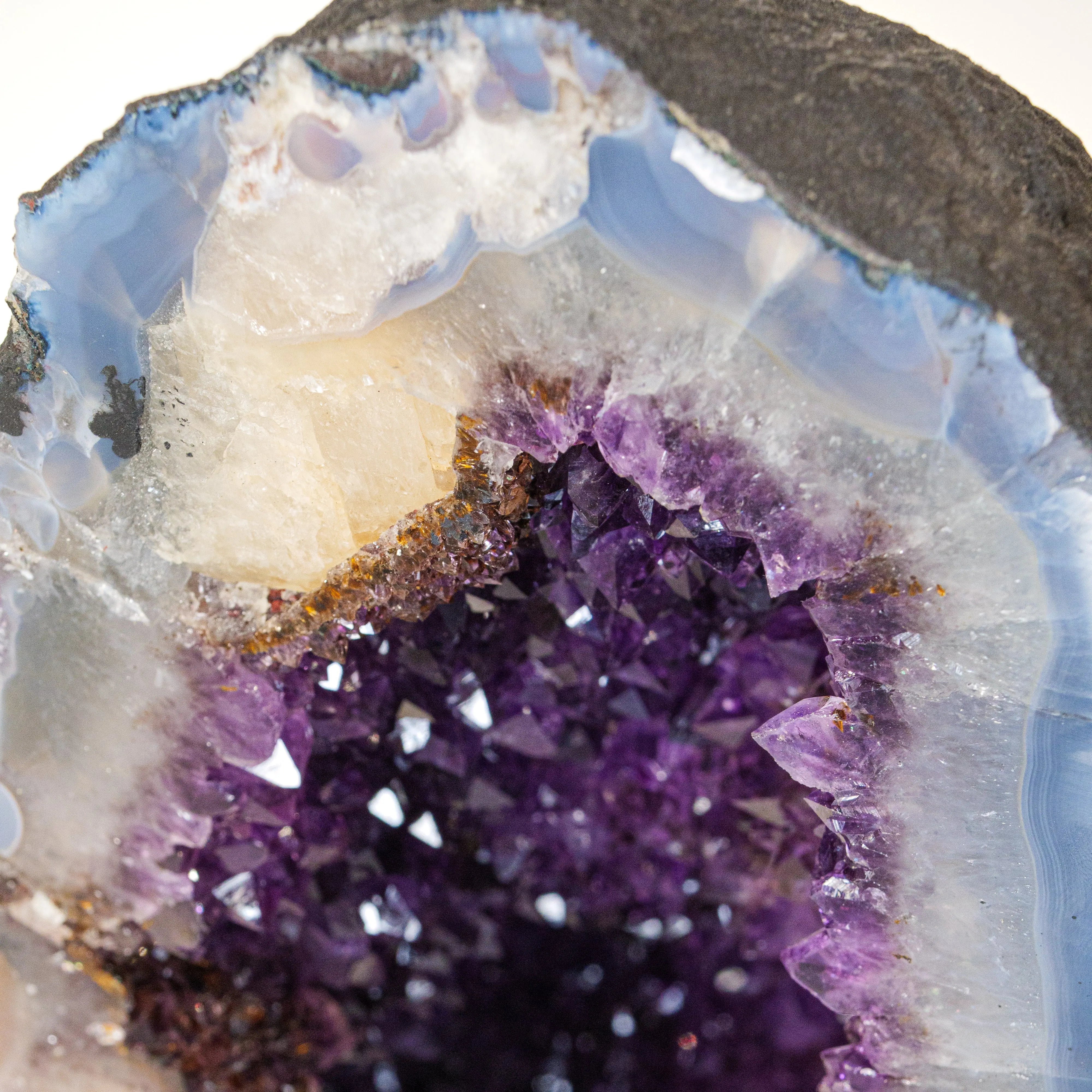 Amethyst Geode Sylvia Crystals Sp. z o.o.