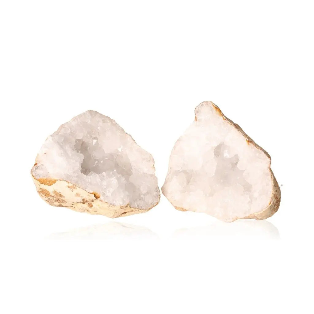 Open Quartz Geode showcasing sparkling white crystals, weighing 1200-2000g, offering earthy beauty and serene clarity.
