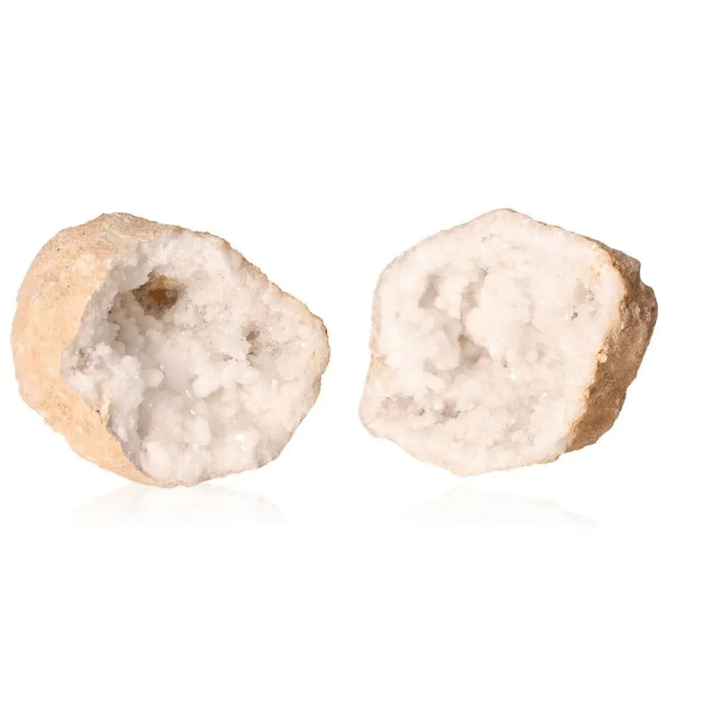 Quartz geode with a rugged exterior and radiant white crystals, weighing 1200-2000g, showcasing natural beauty and energy amplifying properties.