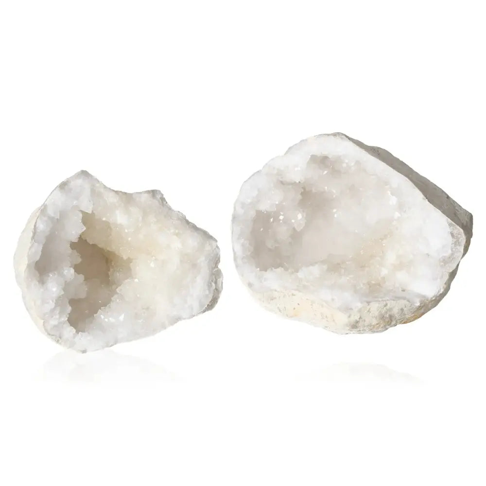 Quartz geode split in half, revealing sparkling crystal interiors, weighing between 3-5kg, perfect for collectors and spiritual enthusiasts.
