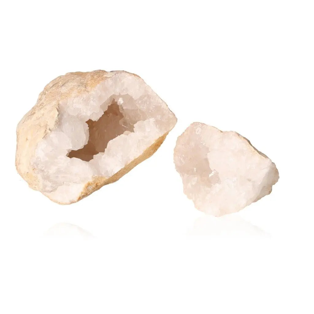 Exquisite Quartz Geode with sparkling white crystals weighing 400-600g, perfect for home decor and tranquility.