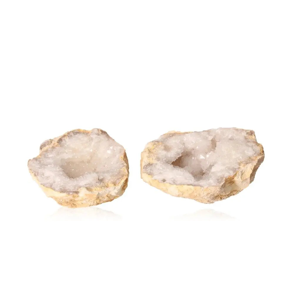 Quartz Geode with sparkling white crystals, weighing 900-1200g, showcasing natural elegance and energy purification properties.