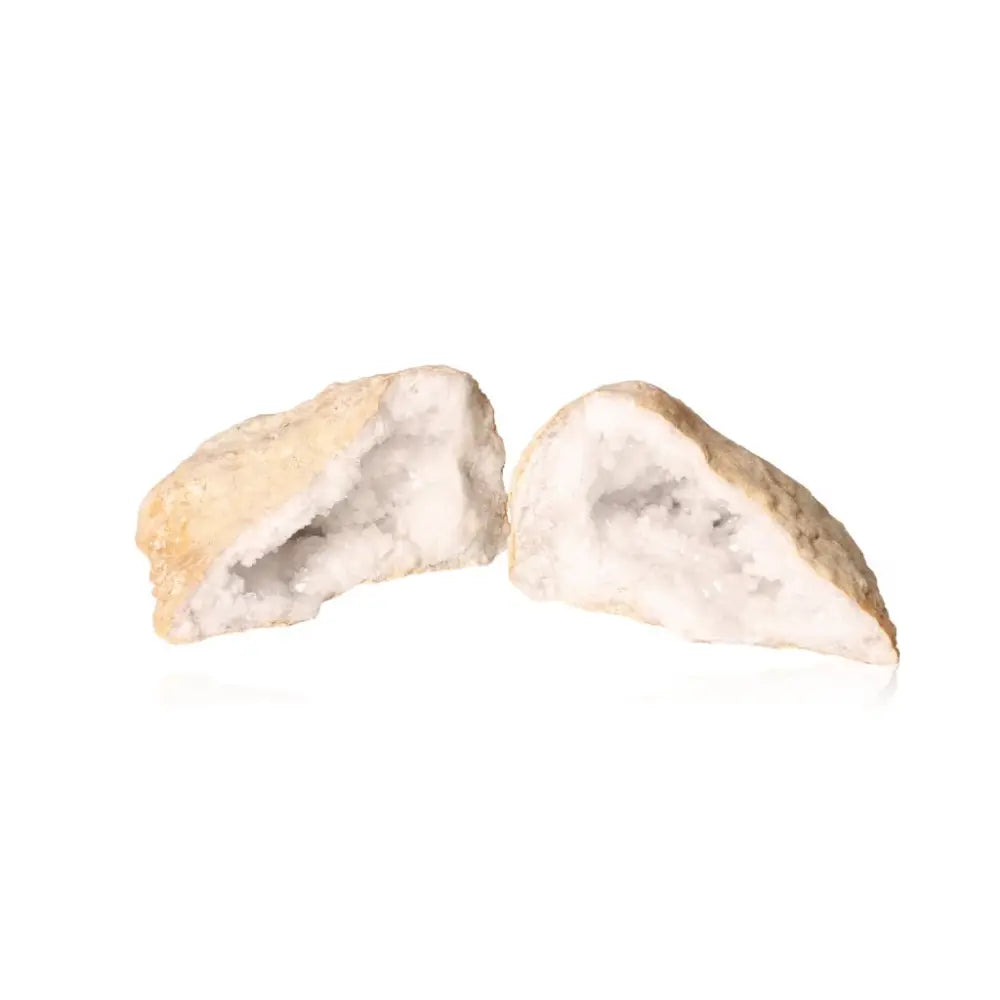 Quartz Geode split open displaying sparkling white crystals inside, weight range 900-1200g. Earthy outer shell, natural beauty.