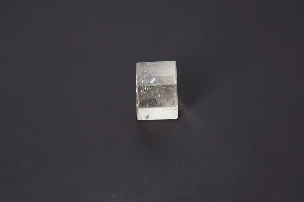 4 cm Smoky Quartz Cube for grounding energy and emotional calm, rich translucent tones, perfect for protection and transformation.