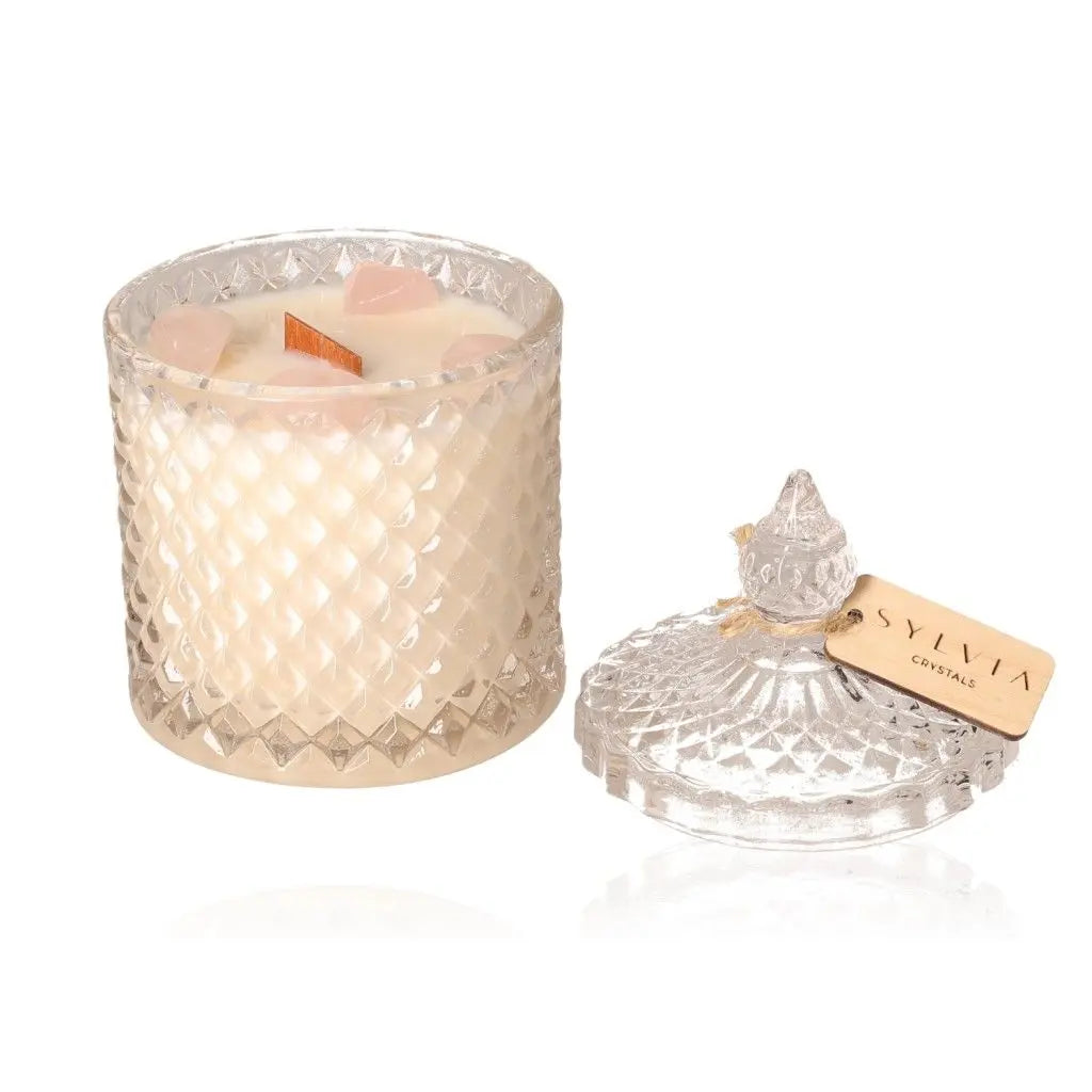 Elegant soy candle Lady Frela in crystal jar with lid, featuring a rich fragrance of fresh lavender and sweet notes by Sylvia.