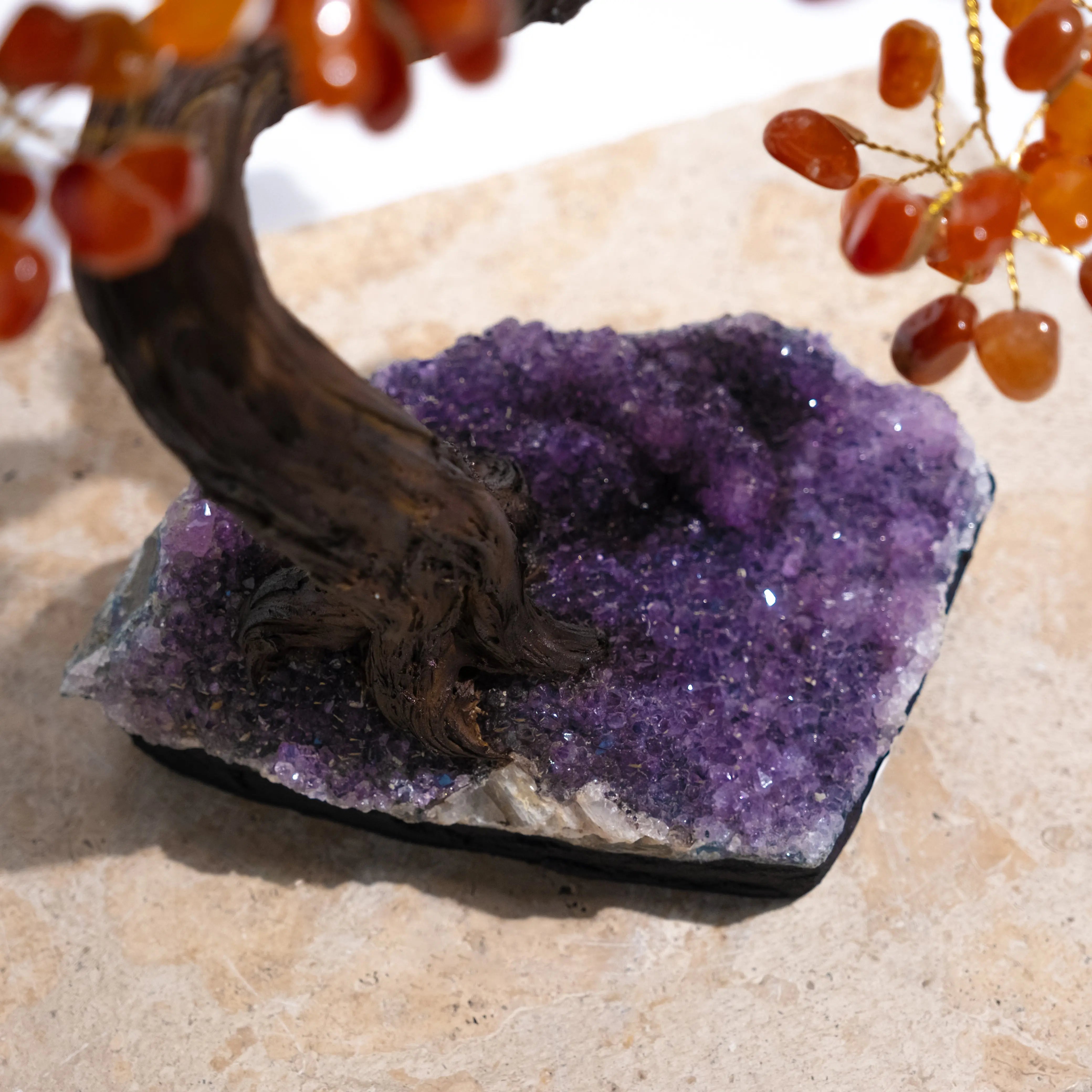 Tumbled Carnelian Bonsai Tree with Amethyst Base – Enhancing creativity and positive energy with polished carnelian and amethyst.