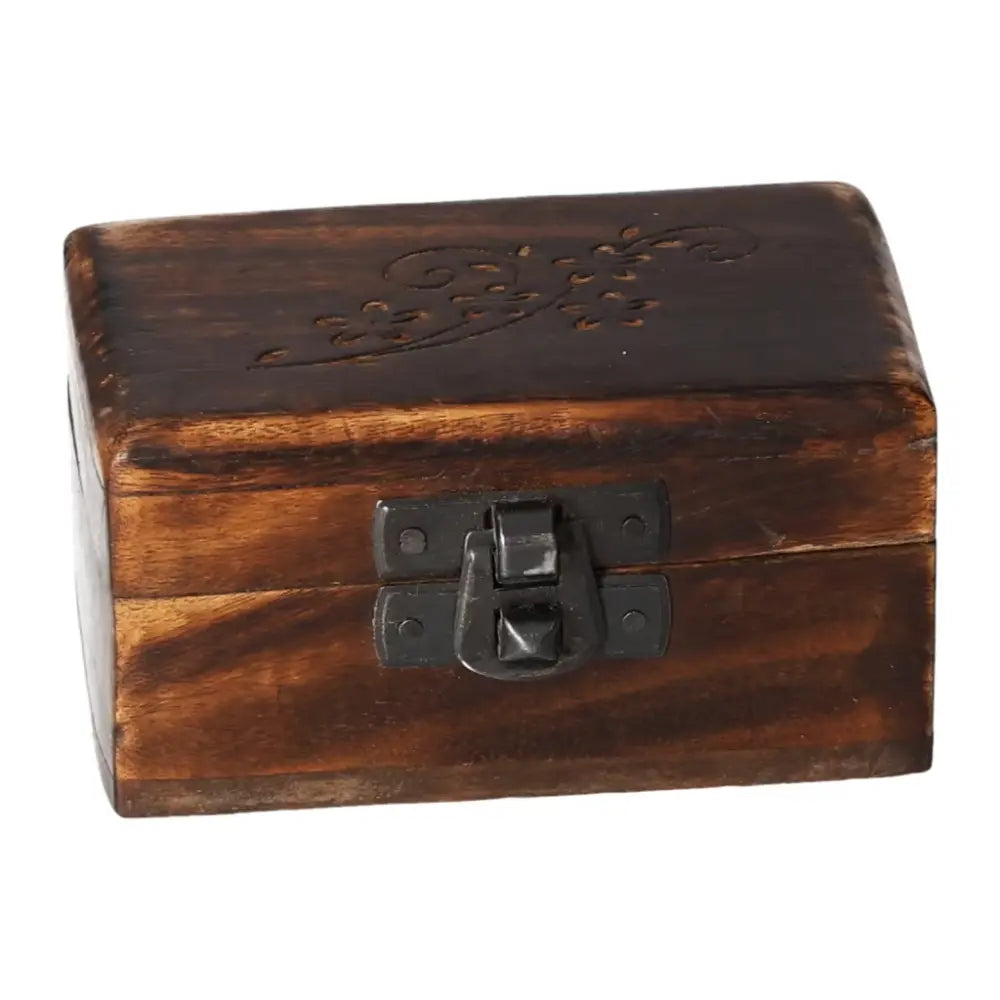 Hand-carved wooden pill box with ornate design, 9x5x4cm size, featuring a classic latch, displayed in an assorted style.