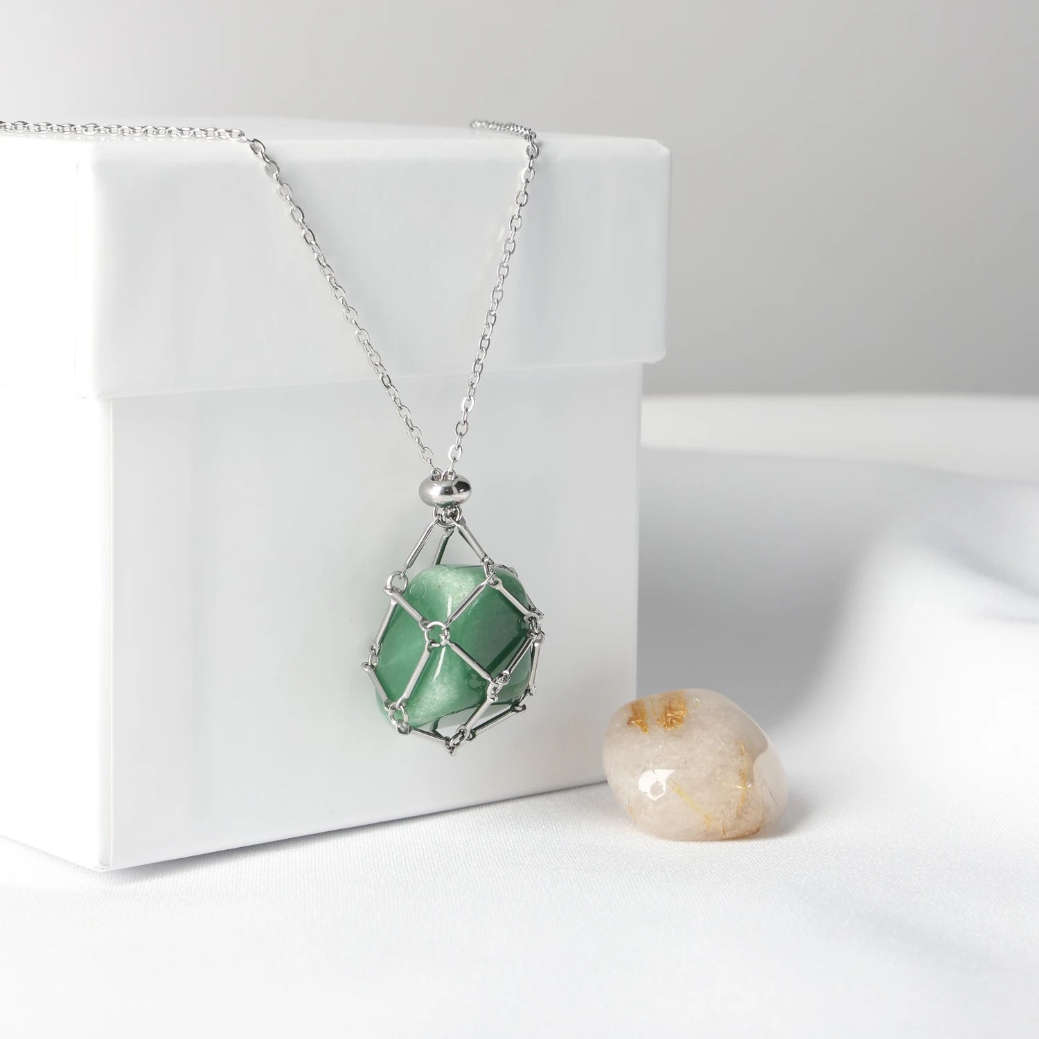 Pendant Set with 2 Interchangeable Stones ABUNDANCE 2 900031
