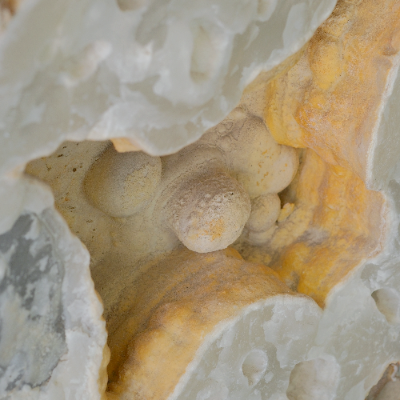 Calcite onyx bar counter 2450 × 500 × 1100 mm