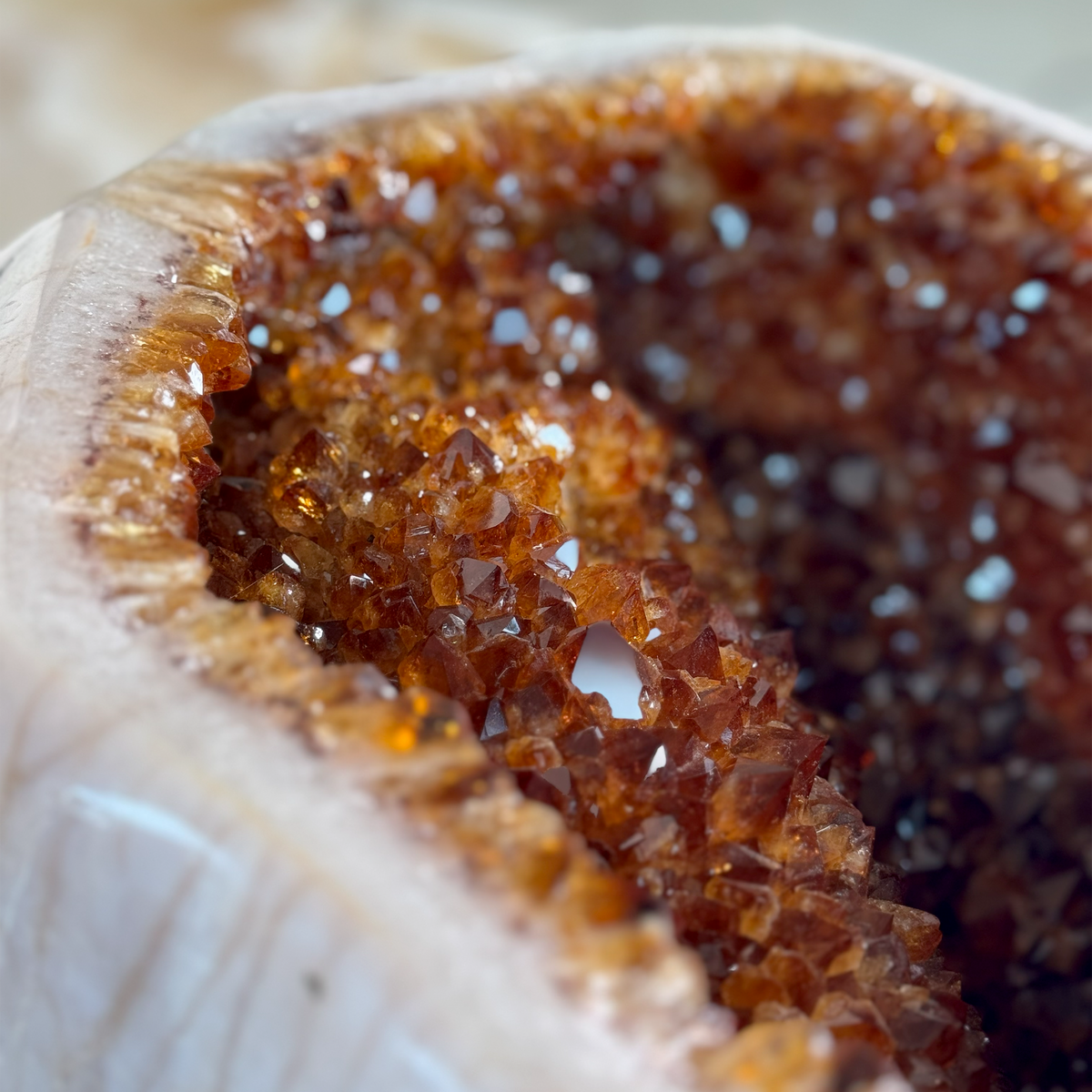 Citrine-coloured Geode 500 × 270 × 330 mm