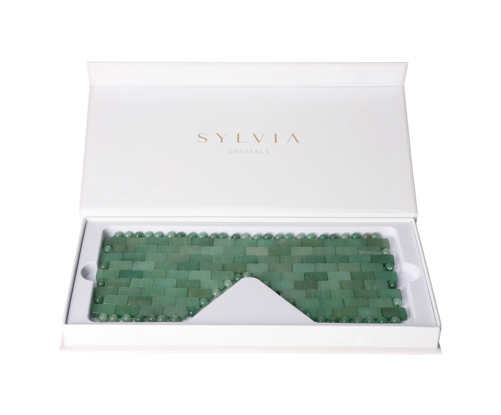 Green Awenturine Eye Mask 634892 in an elegant white case, designed for revitalizing crystal therapy and reducing puffiness.