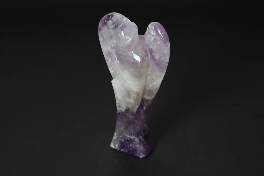 Angel Amethyst 15 cm statue, known for stress reduction, energy boost, concentration enhancement, and emotional stability.