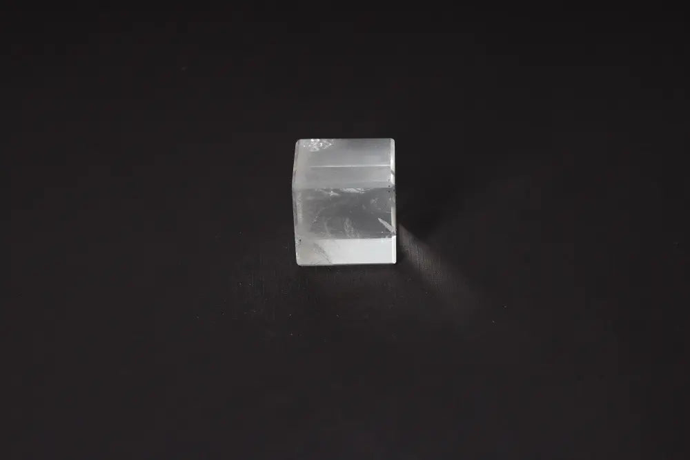 Clear Quartz Cube, 4 cm, with powerful purification and harmonizing properties, absorbs negative vibrations and cleanses space.