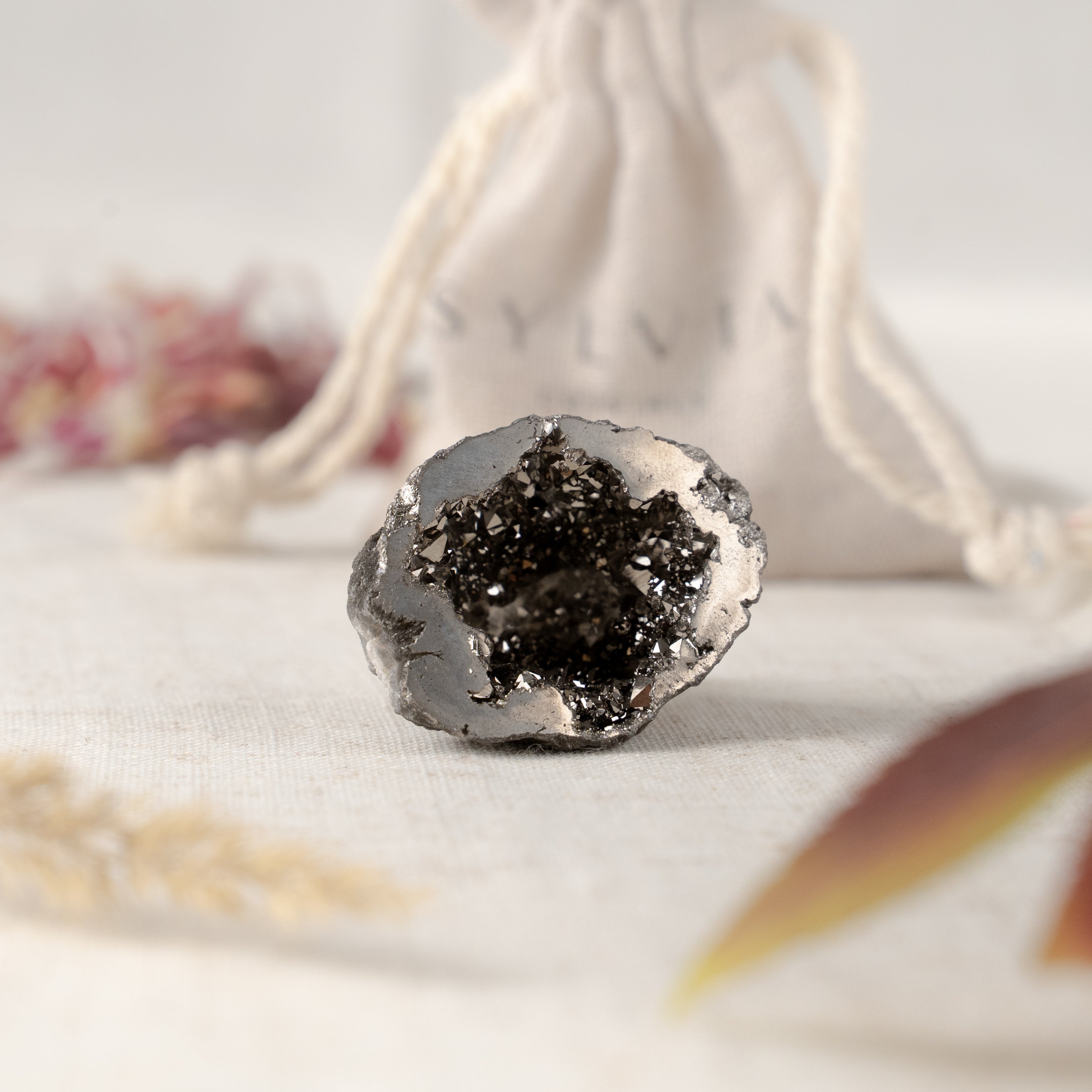 Shadow of the Equinox Crystal Candle Set 000007 P25