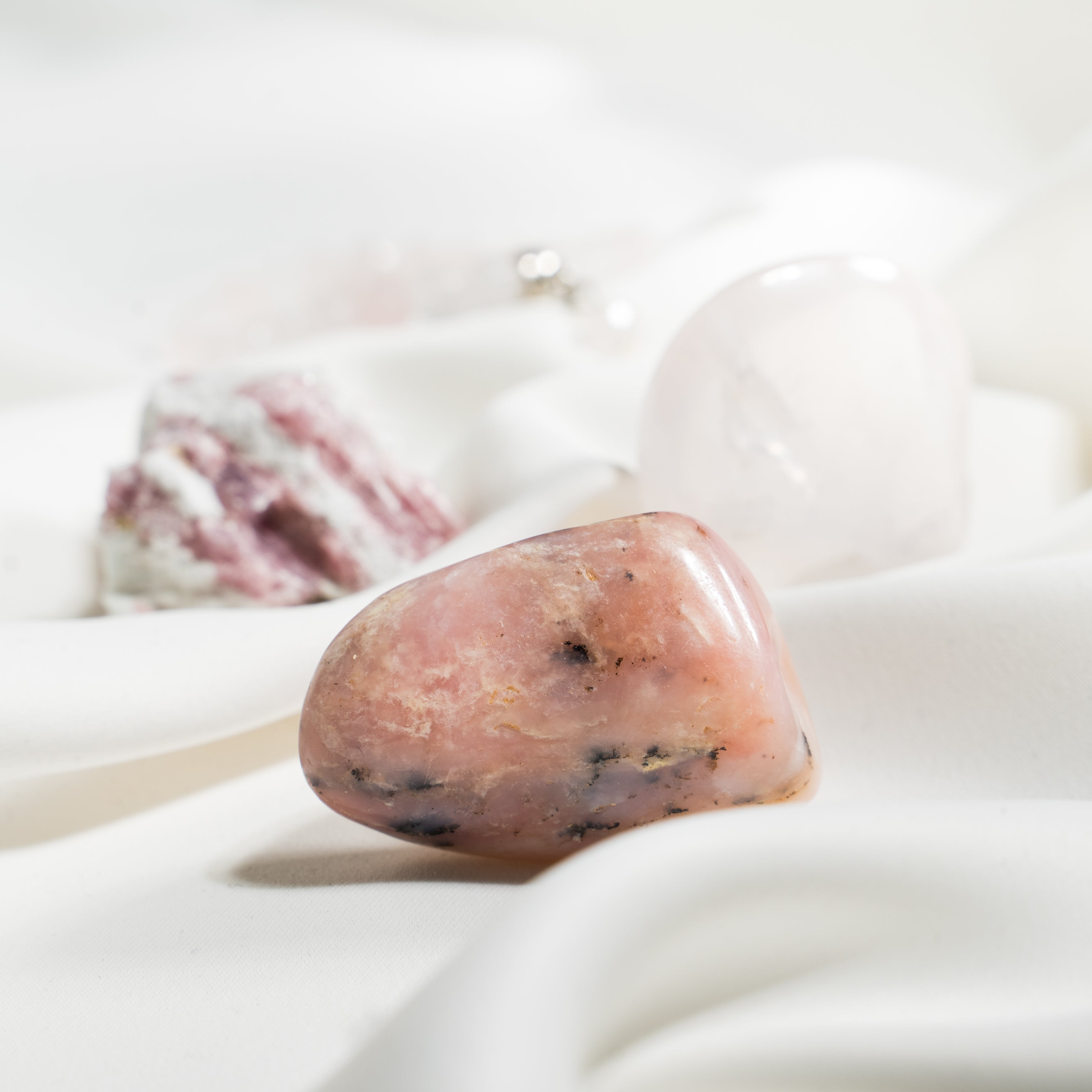 Box Stones of Love and Empathy 880058