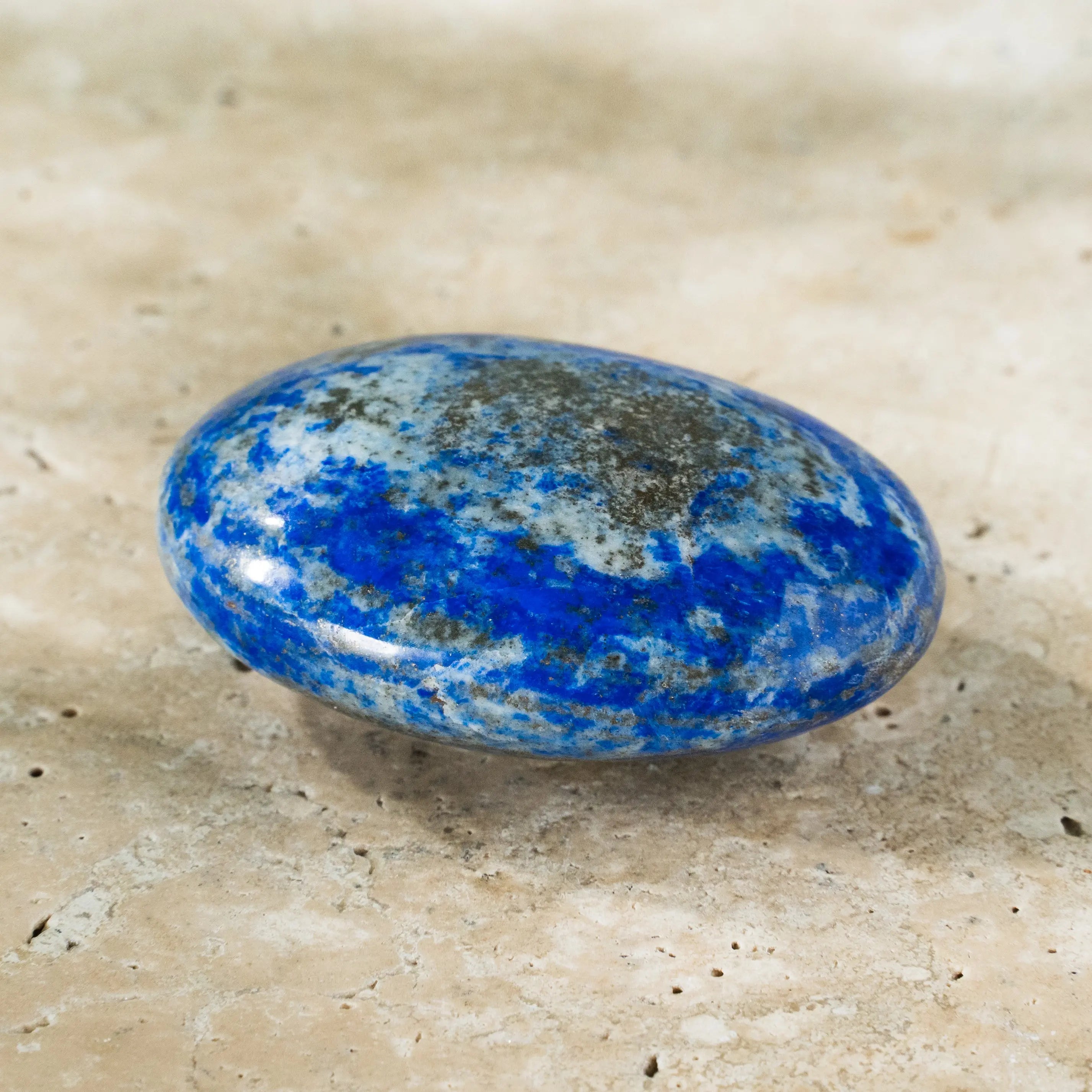 Lapis Lazuli Oval Sylvia Crystals Sp. z o.o.