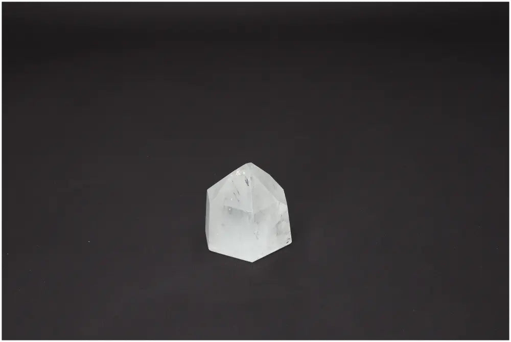 Lemurian Quartz Obelisk with unique energetic properties, associated with chakras and zodiac signs, enhancing body and soul.