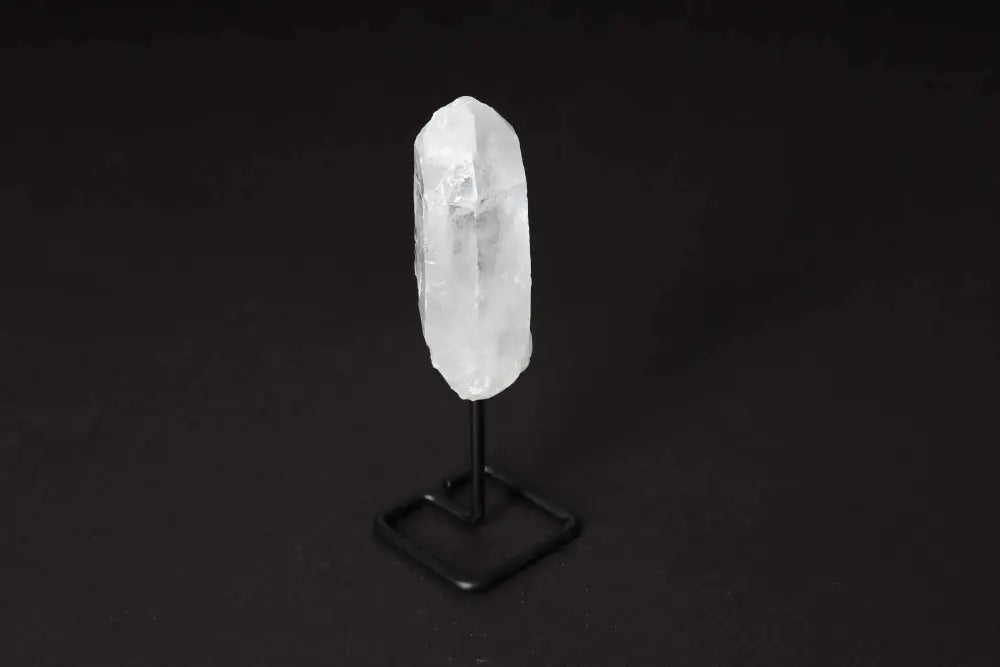Natural Clear Quartz Point with Stand - Amplify Energy and Clarity, Ideal for Meditation and Manifestation, Elegant Decorative Piece
