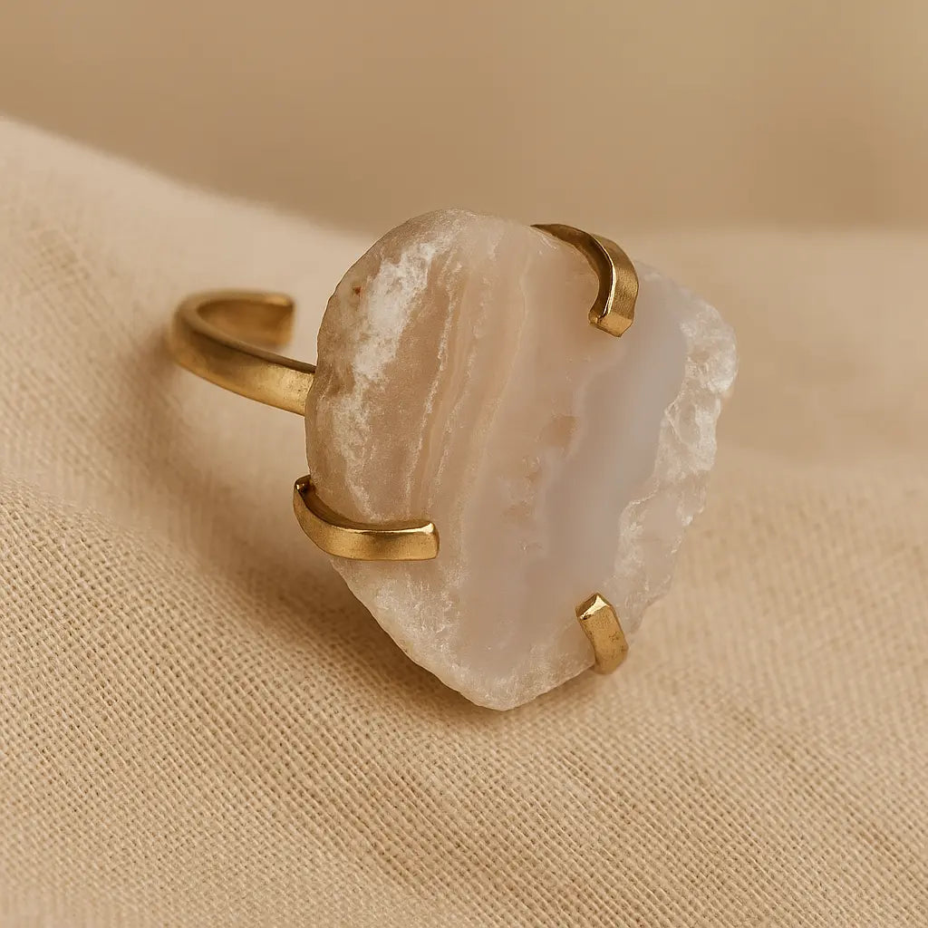 Pink Amethyst Simple Band Ring Sylvia Crystals Sp. z o.o.