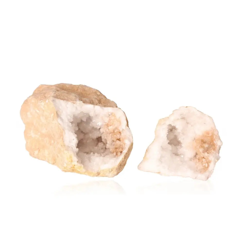 Quartz geode showcasing sparkling white crystals with rugged earthy exterior, weighing 1200-2000g, known for purifying and amplifying energy.