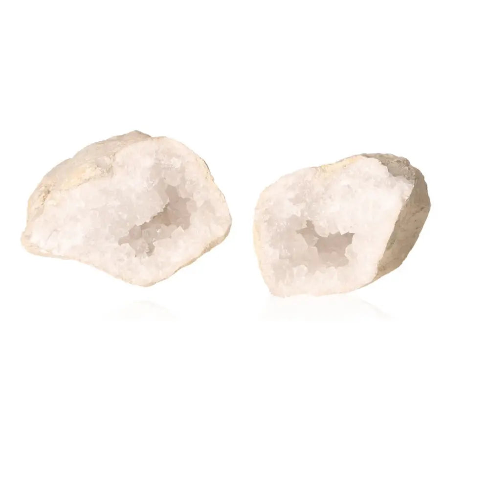Sparkling white quartz geode, 400-600g, revealing crystalline interior and rough exterior, showcasing natural beauty and metaphysical energy.