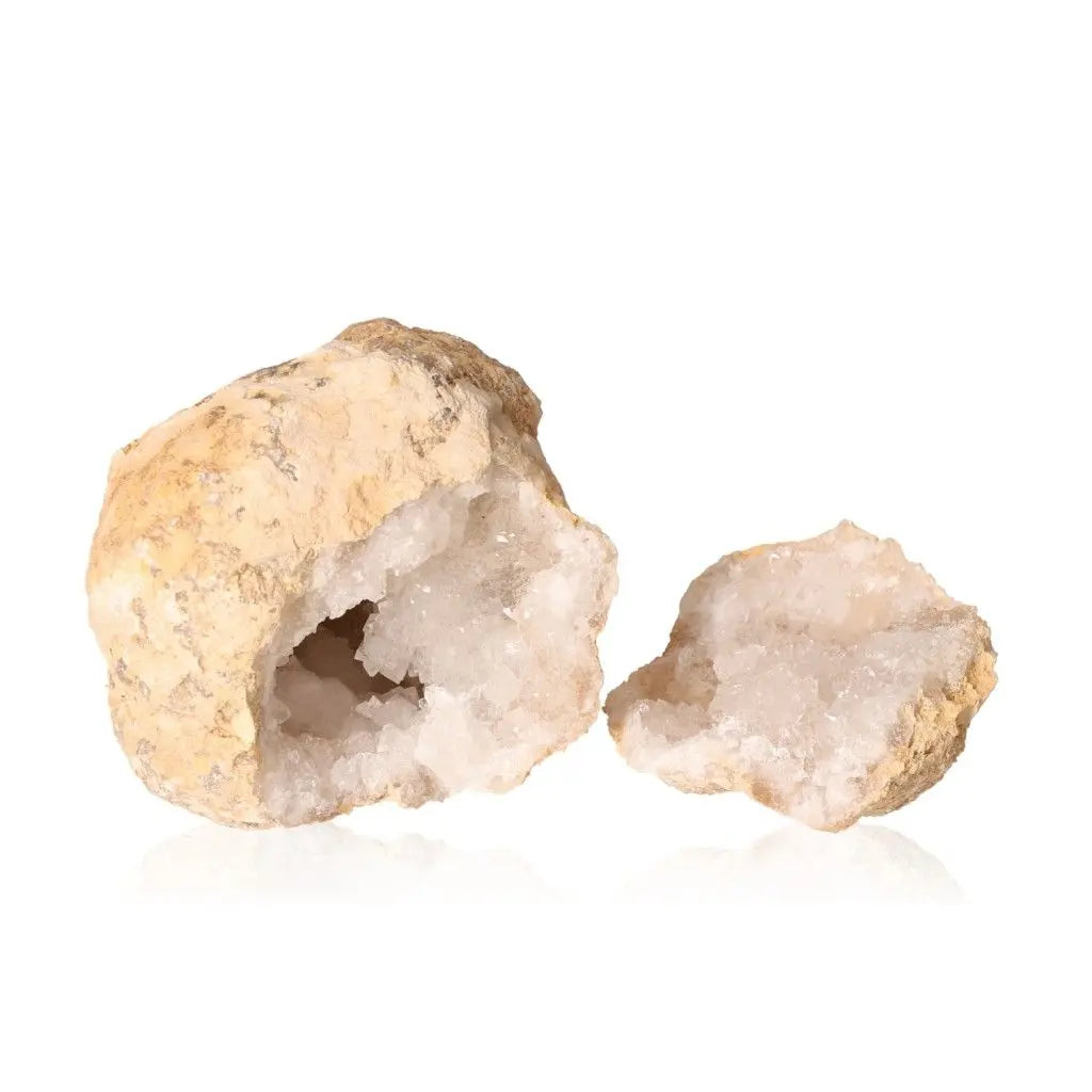 Quartz Geode (700-900g) with sparkling white crystals and rough outer shell, known for its purifying energy and natural beauty.