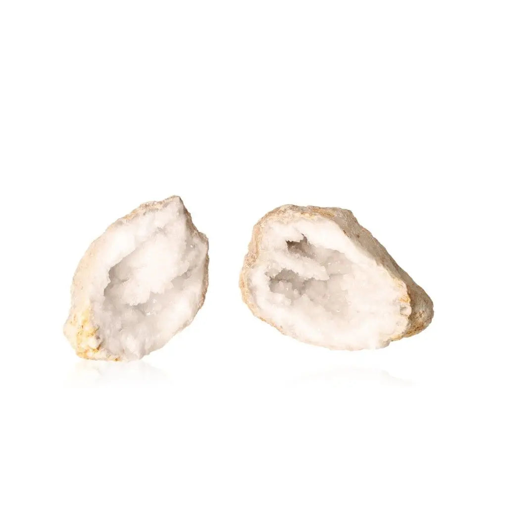 Quartz Geode with cloudy white crystals, 900-1200g, showcasing natural beauty and energy purification.