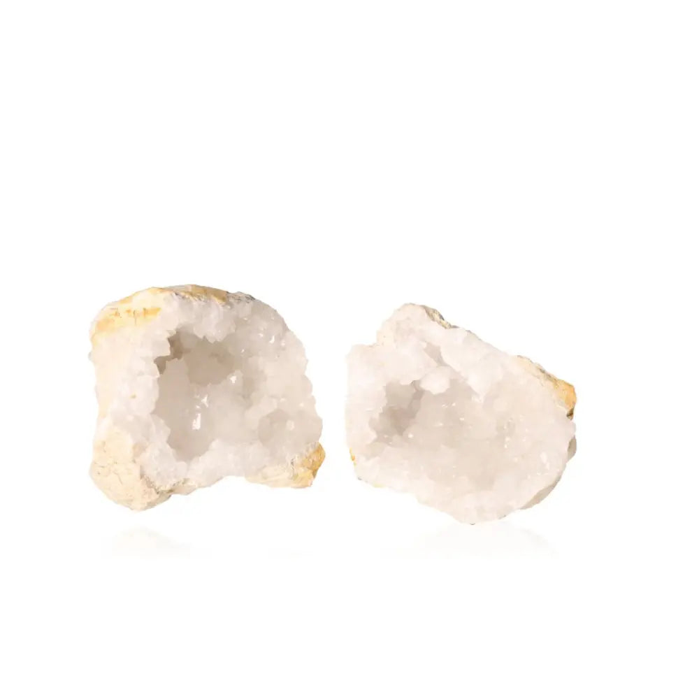 Open Quartz Geode displaying sparkling crystal interior, weighing 900-1200g, ideal for spiritual and home decor enhancement.