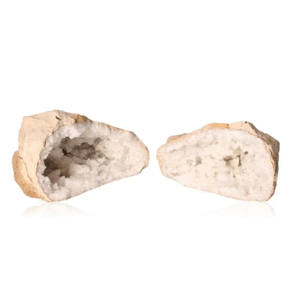 Open Quartz Geode with sparkling white crystals inside, weighing 900-1200g, showcasing nature's beauty and artistry.