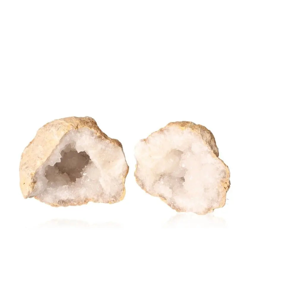 Open quartz geode showcasing sparkling white crystals against a white background, weighing between 900-1200g.