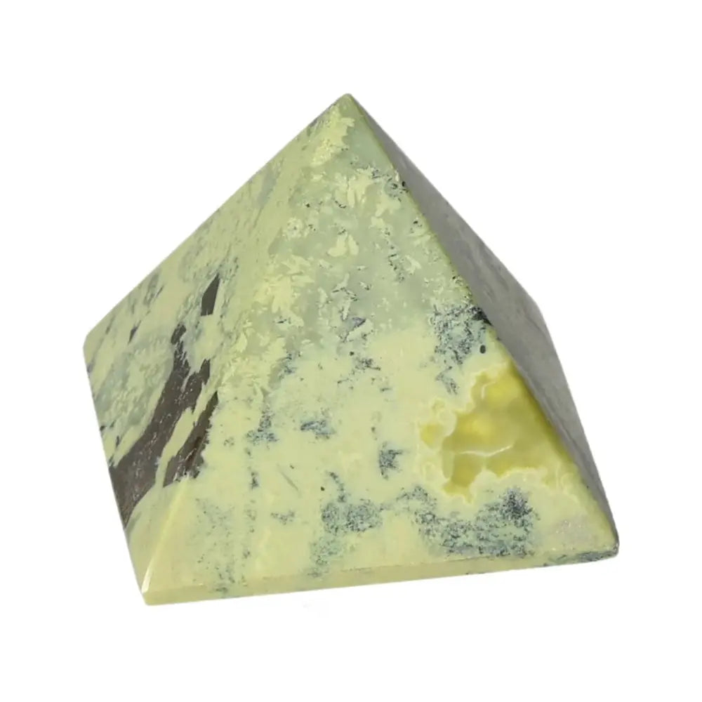 Serpentine pyramide for healing, spiritual wisdom, and meditation, activating the Heart Chakra for emotional balance and growth.