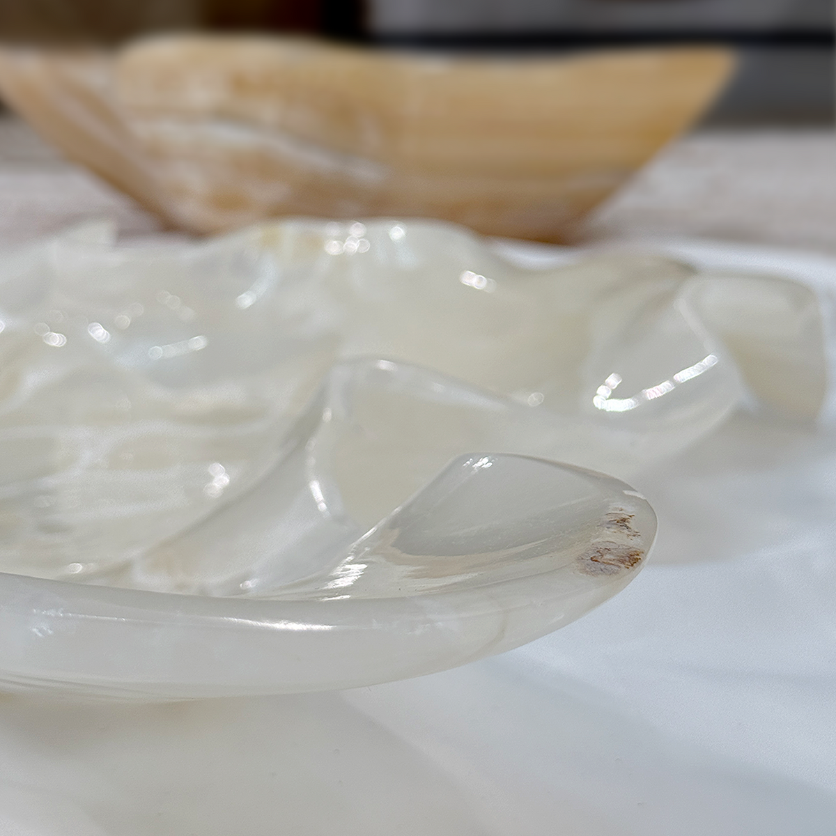 Onyx Bowl 69x59x9cm 20000023