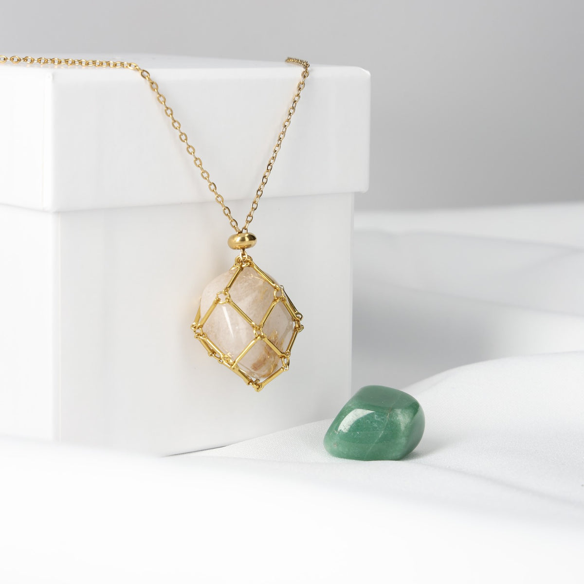 Pendant Set with 2 Interchangeable Stones ABUNDANCE 1 900021