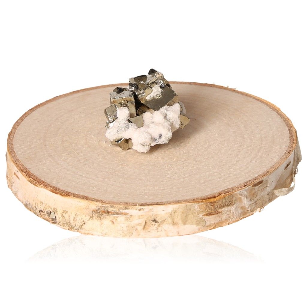 Pyrite druzy on wooden slice, promoting independence and courage, ideal for inspiring new ideas and motivating goal achievement.